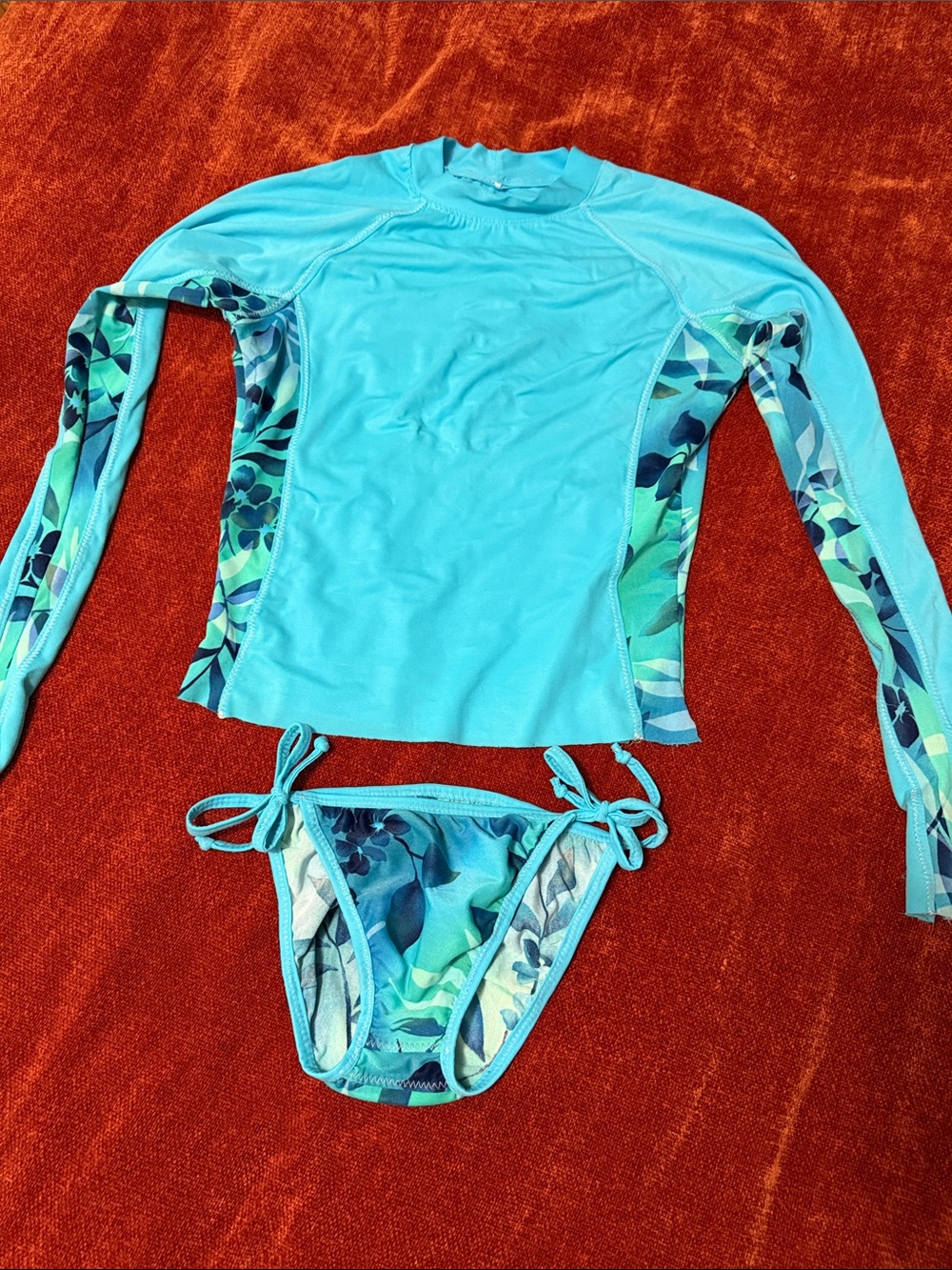 Long Sleeve Aqua Blue Rash Guard Style Top Bikini Set | S | NWOT - Has flaws